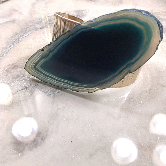 NWOT Natural Agate Slice Adjustable Silver-toned Cuff Bracelet with Wiring - Picture 3 of 8